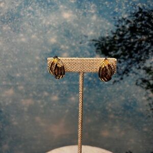 Dior Gold Twisted Hoop Clip Earrings - Women Jewelry